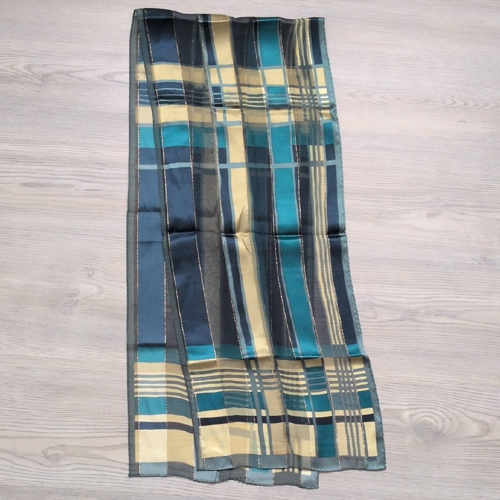 Jones New York Silk Scarf in Teal and Cream